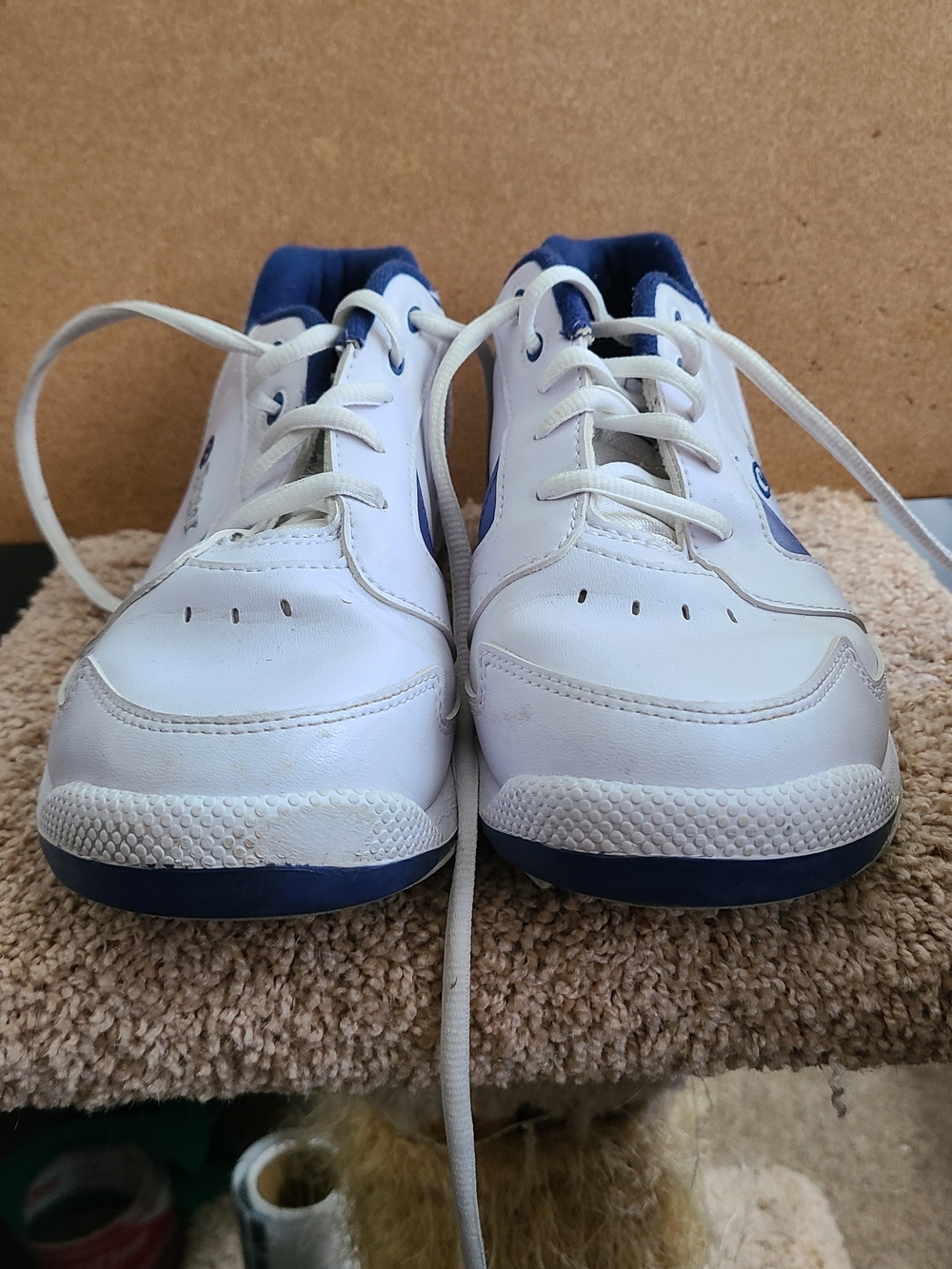 Dexter Men’s Lace Up Bowling Shoes Size 9 White